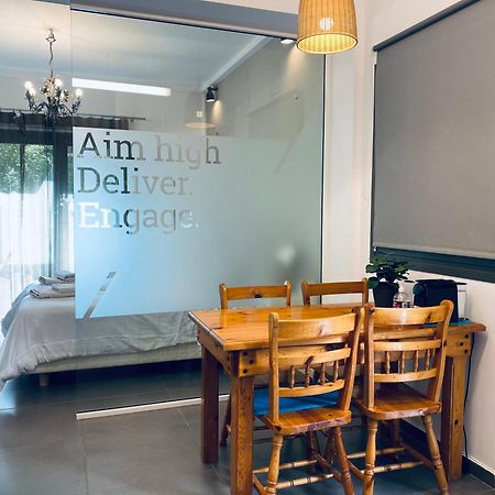 Small Gem Studio Athens, Next To Metro Nomismatokopeio Exteriör bild