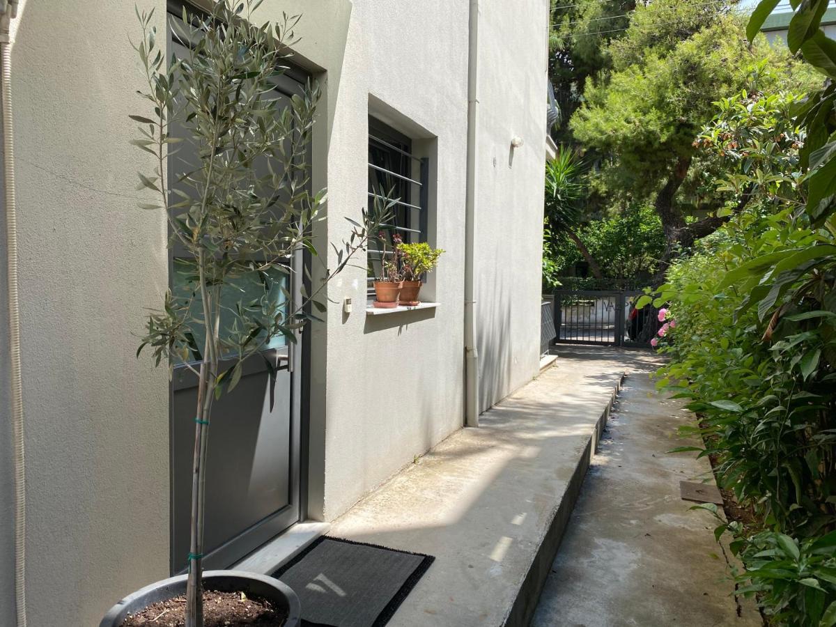 Small Gem Studio Athens, Next To Metro Nomismatokopeio Exteriör bild