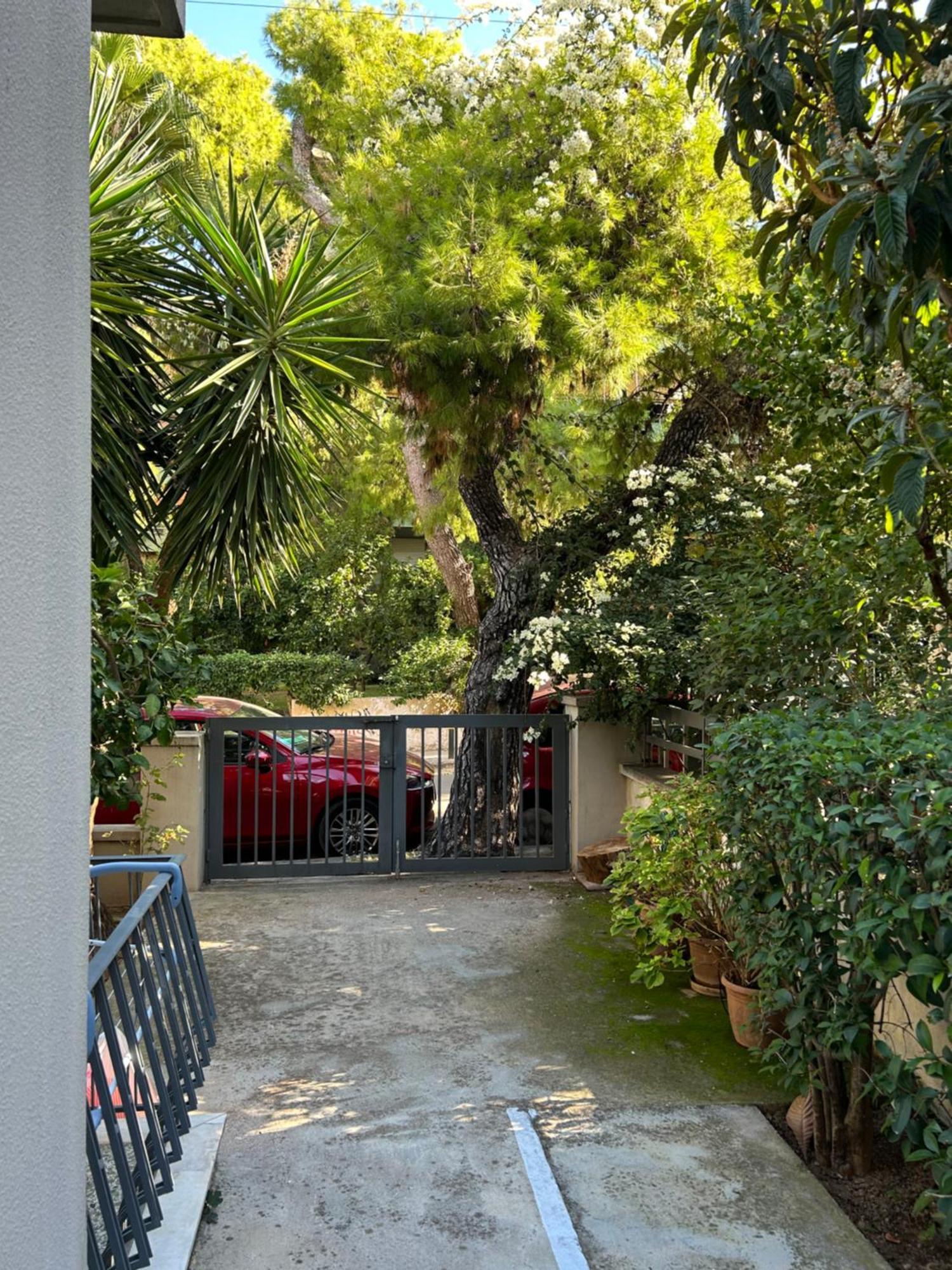 Small Gem Studio Athens, Next To Metro Nomismatokopeio Exteriör bild