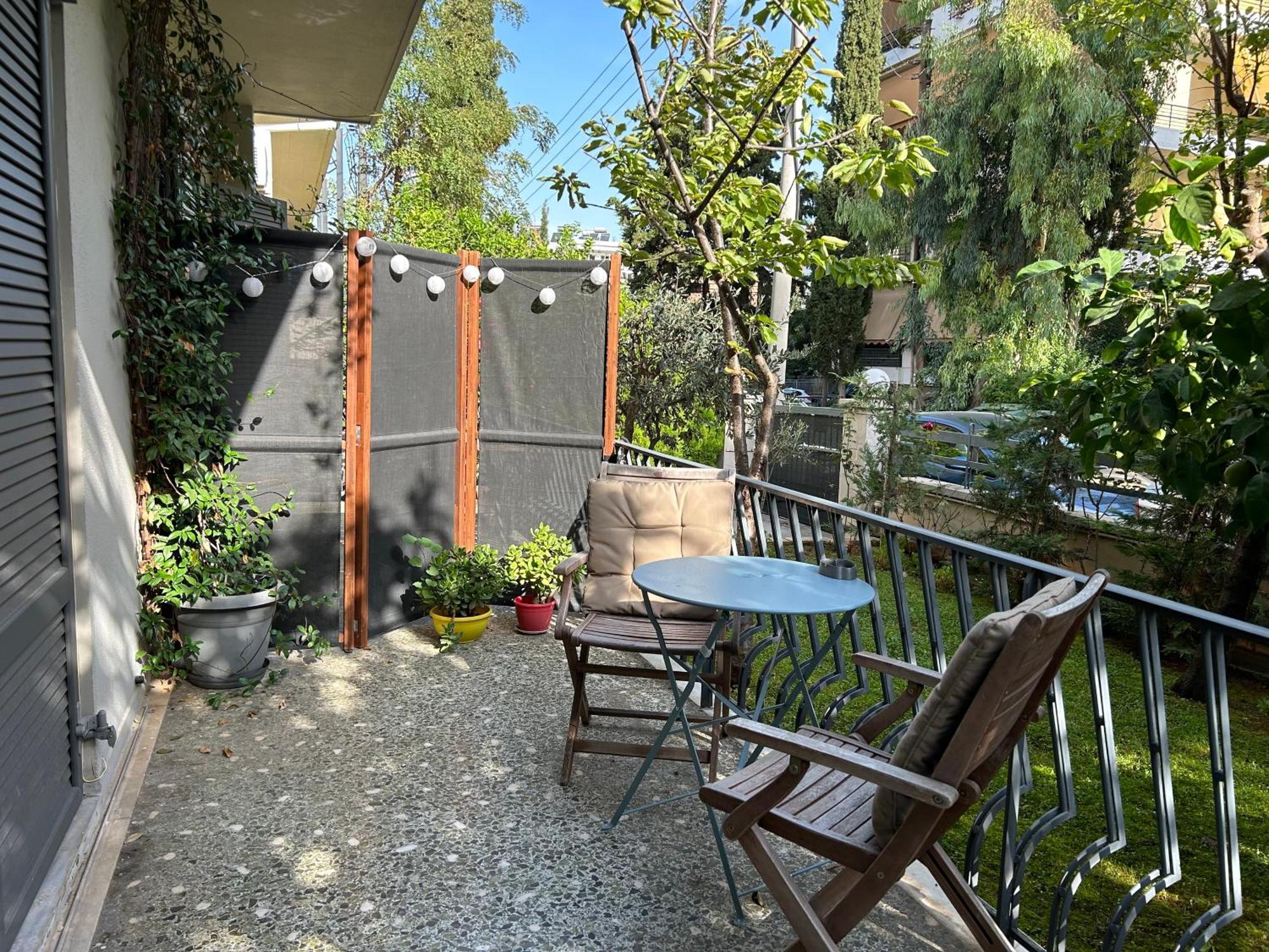 Small Gem Studio Athens, Next To Metro Nomismatokopeio Exteriör bild